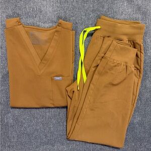 FIGS scrubs set in color Earth